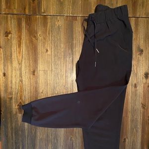 Lululemon On The Fly Joggers